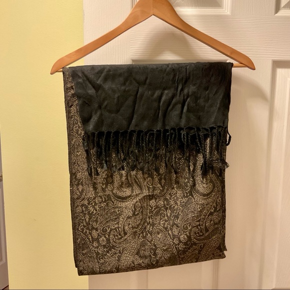Pashmina black gold paisley scarf NOWT - Picture 2 of 4